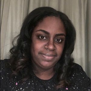 Meet your Posher, Stefanie